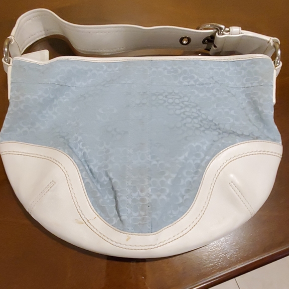 Coach - Picture 6 of 6